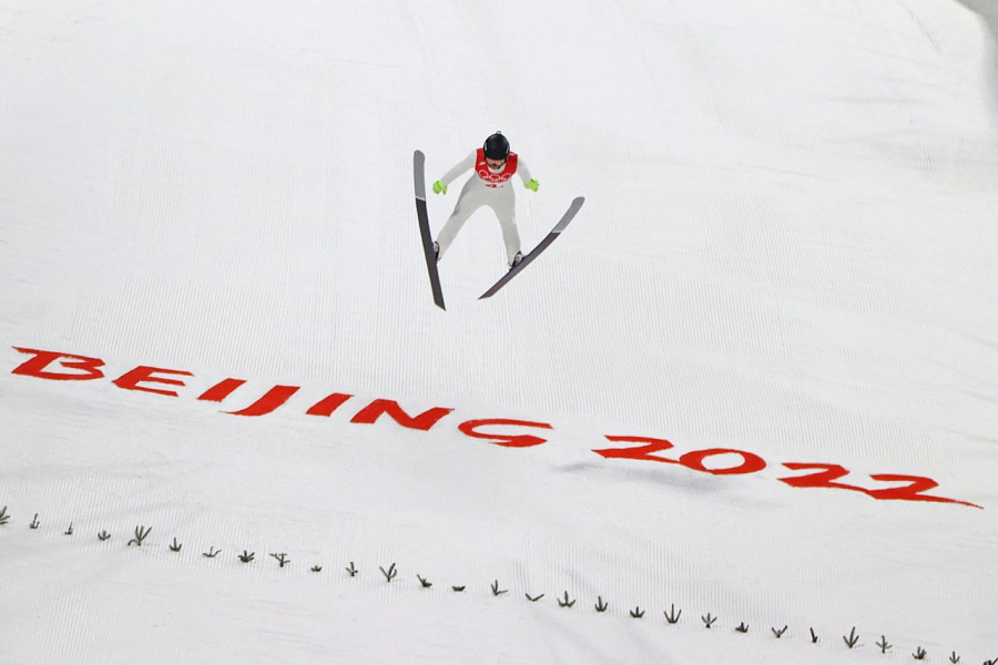 «Летающая» лыжница из Кубани принесла России первую в истории олимпийскую медаль в прыжках с трамплина