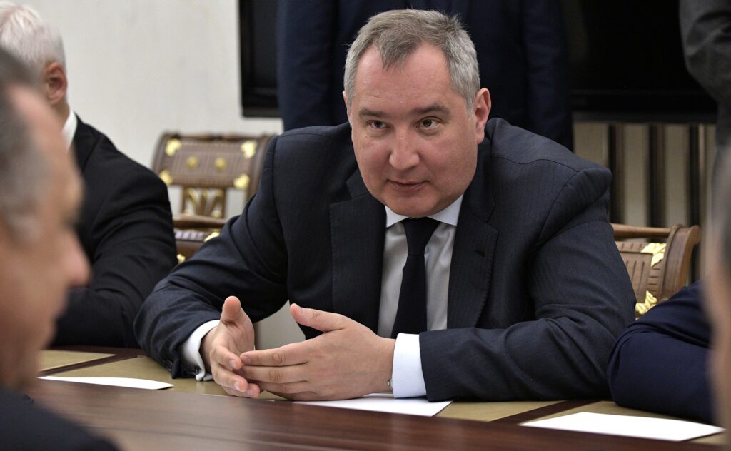 Перестановки в правительстве России связаны с текущими вызовами — Александр Шатилов