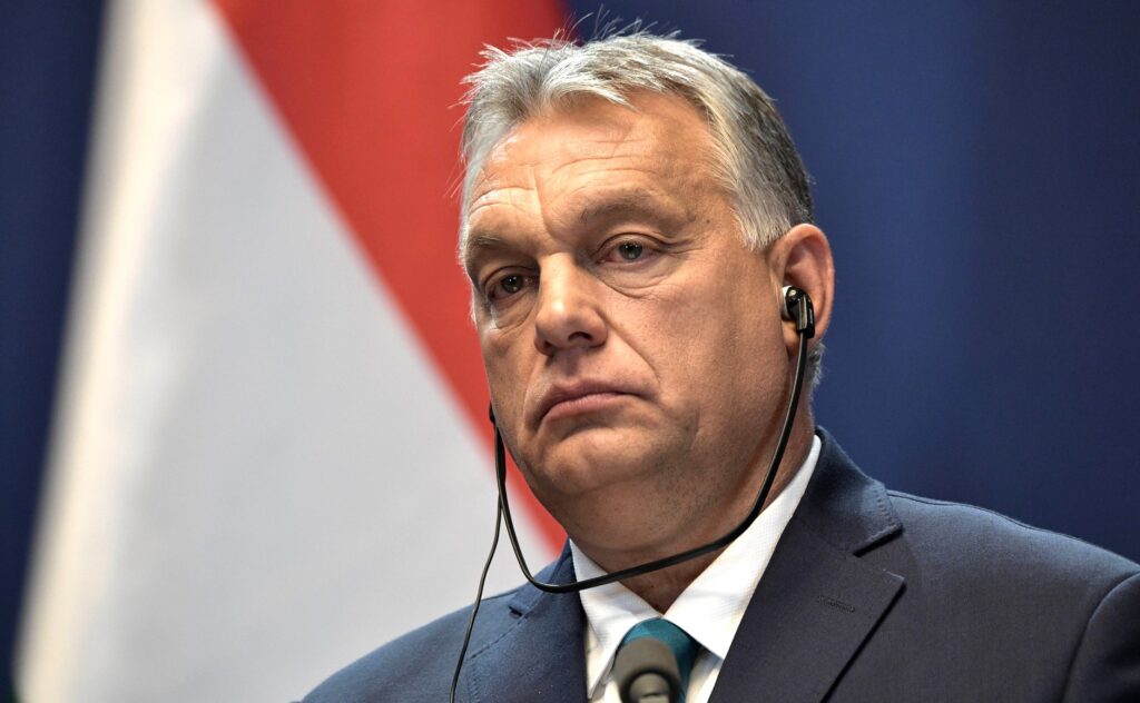Орбан ведет борьбу за суверенизацию политики Венгрии — Григорий Миронов